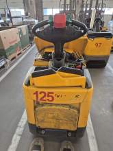photo1