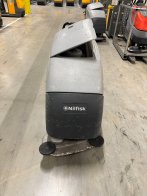 Podlahový mycí stroj Nilfisk BA 651